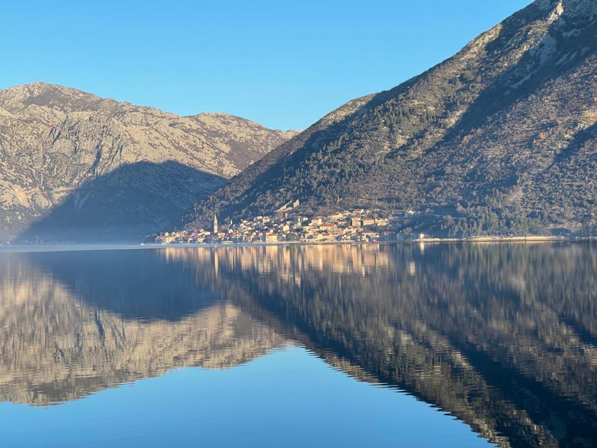 Vila Djuro Mikijelj Donji Stoliv Luaran gambar